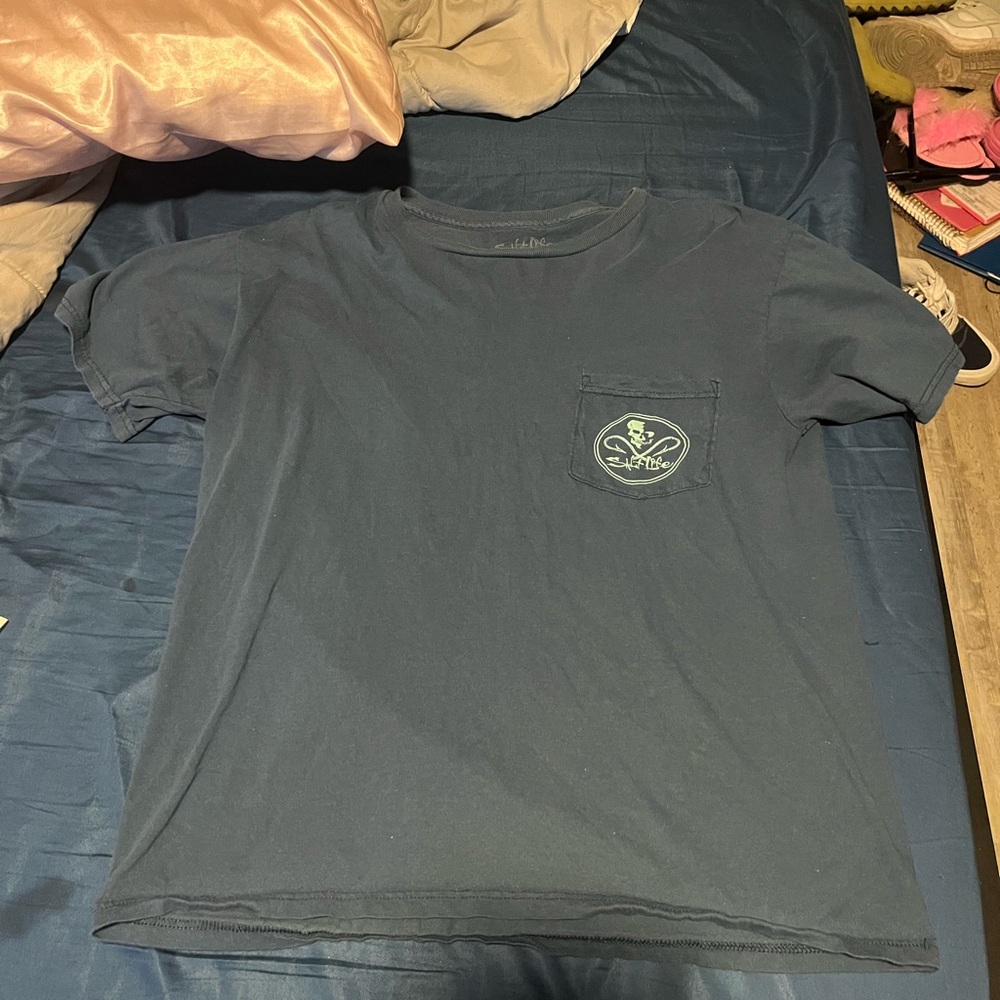 Salt Life t-shirt Medium.